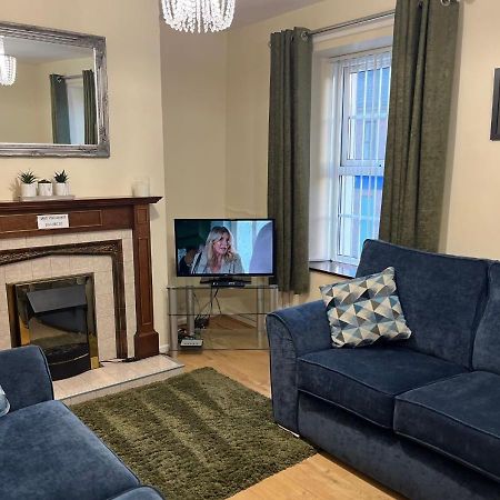 3 Bedroom Apartment, Ballymena, The Wee Stop Gap Екстер'єр фото