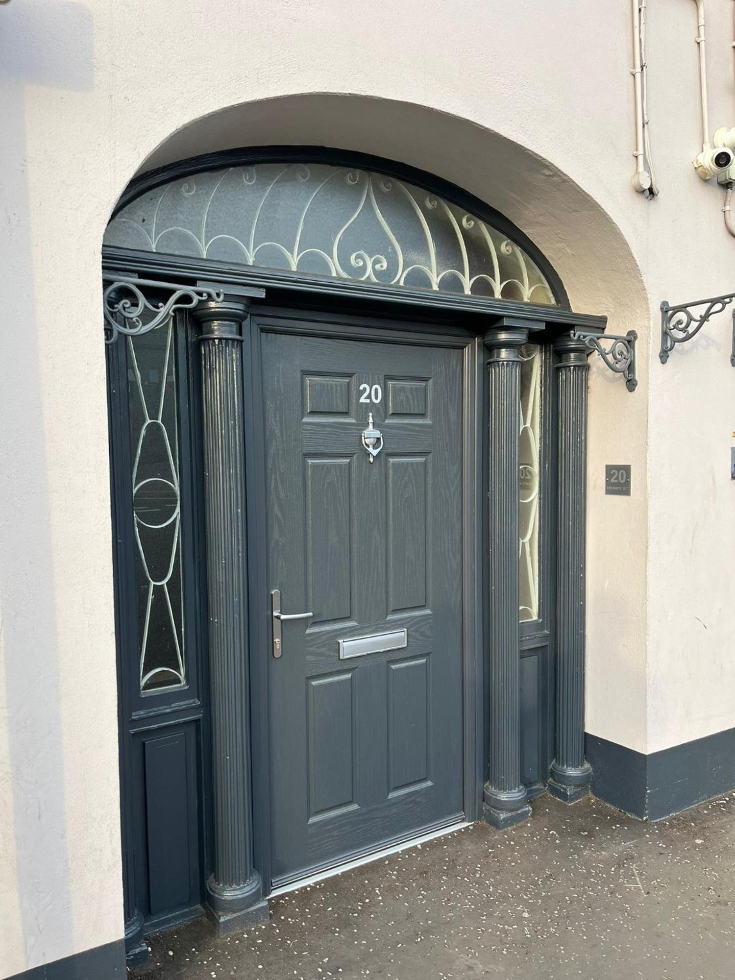 3 Bedroom Apartment, Ballymena, The Wee Stop Gap Екстер'єр фото